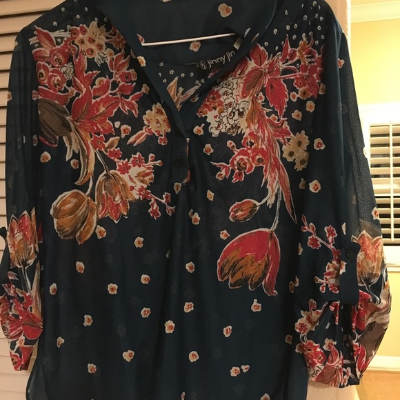 Anthropologie Tops - Floral women’s top